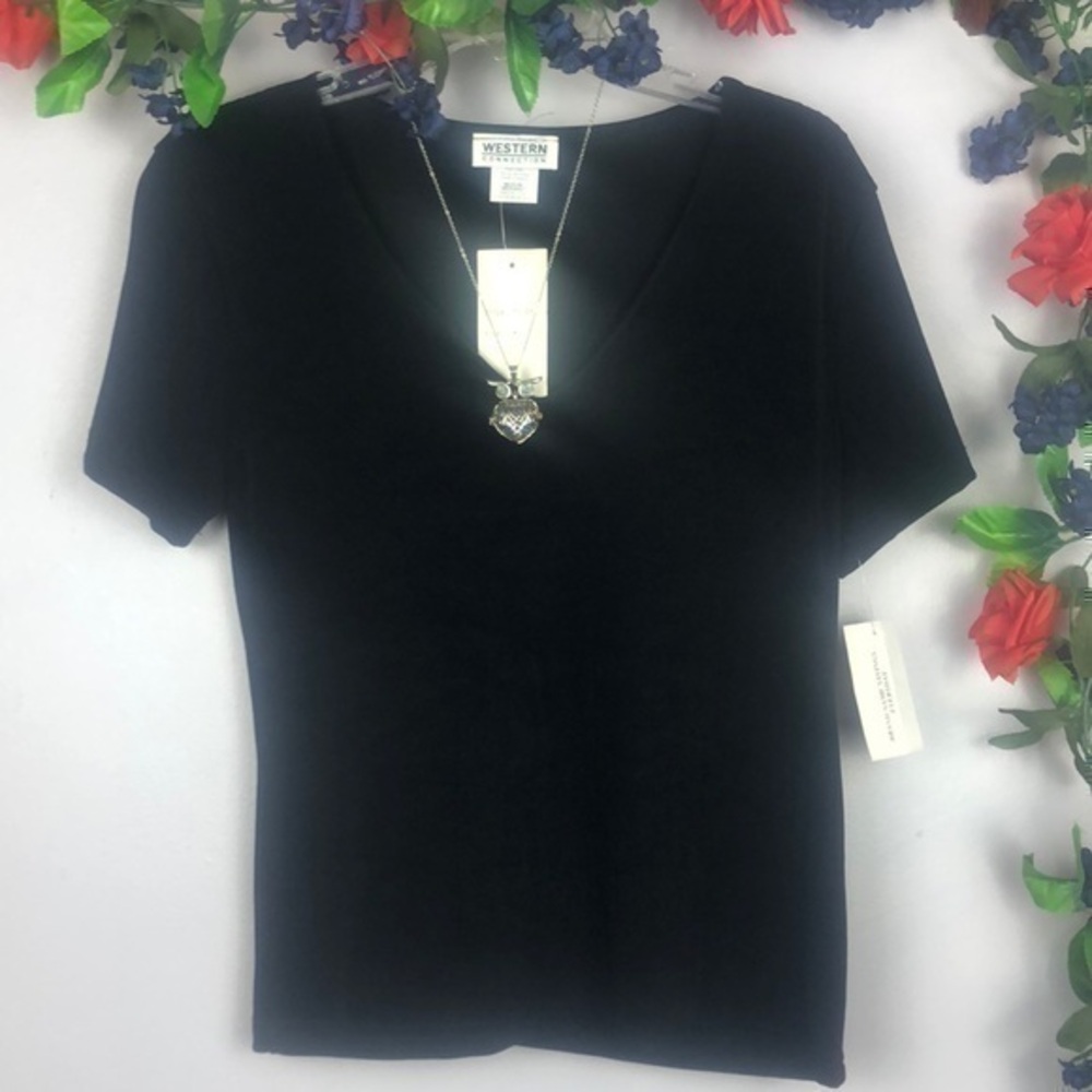 NWT WESTERN CONNECTION Basic Black Tee Top Shirt M